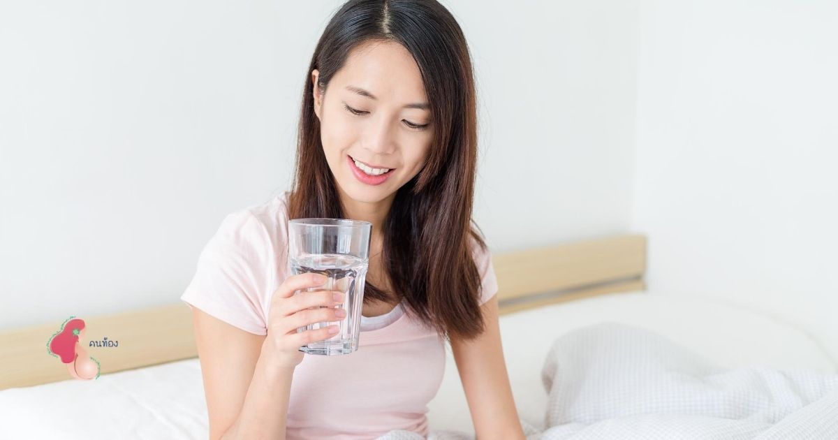 ดื่มน้ำอุ่นหลังคลอด ดีอย่างไร และควรดื่มน้ำอุ่นจนถึงเมื่อไหร่